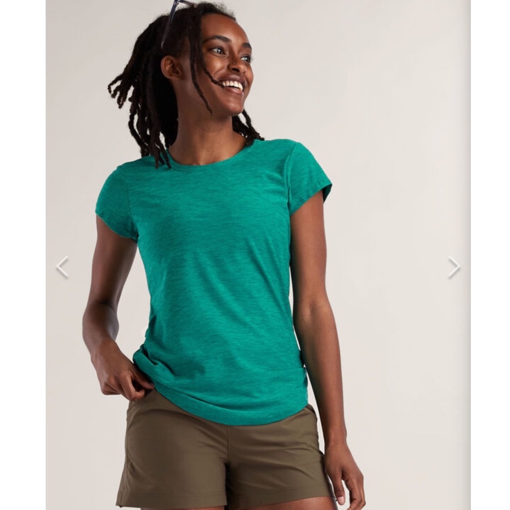 Title Nine Grace Short Sleeve Tee